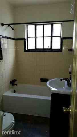 14823 Kilbourne St - Photo 6 of 8