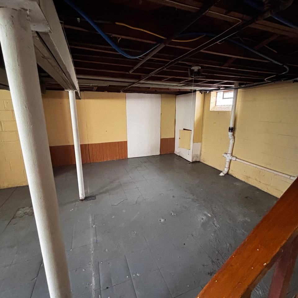 14823 Kilbourne St - Photo 7 of 8