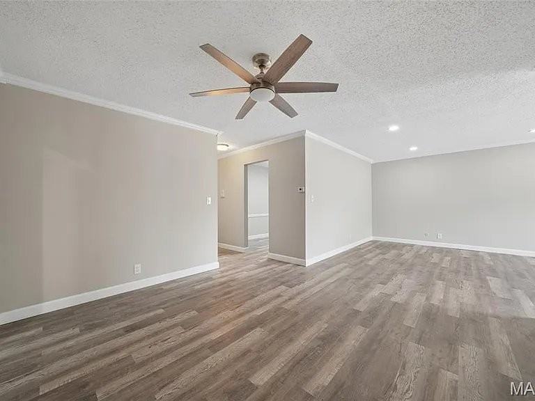 1279 Guelbreth Ln #207 - Photo 6 of 20