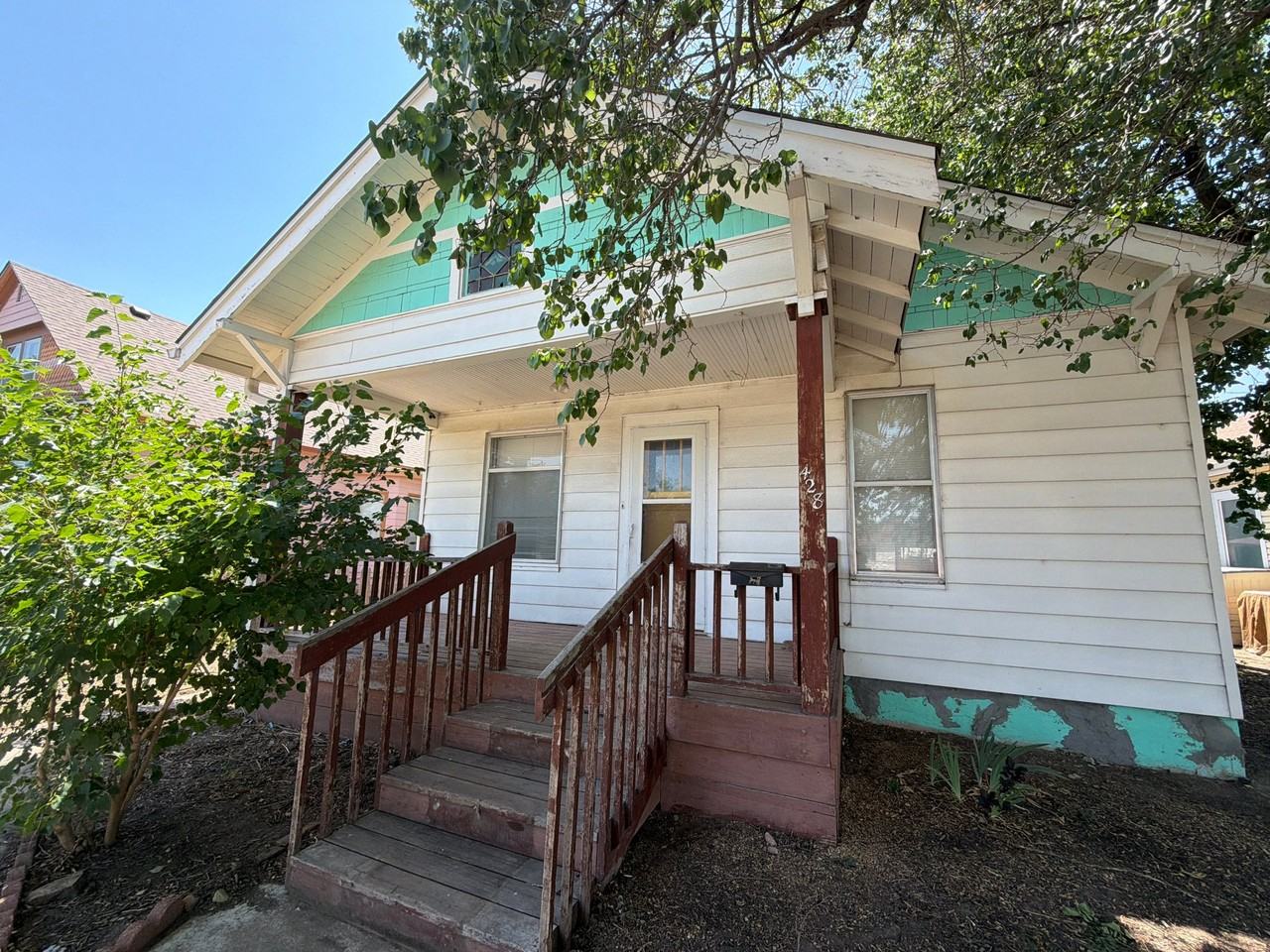 428 10th St - Photo 2 of 20