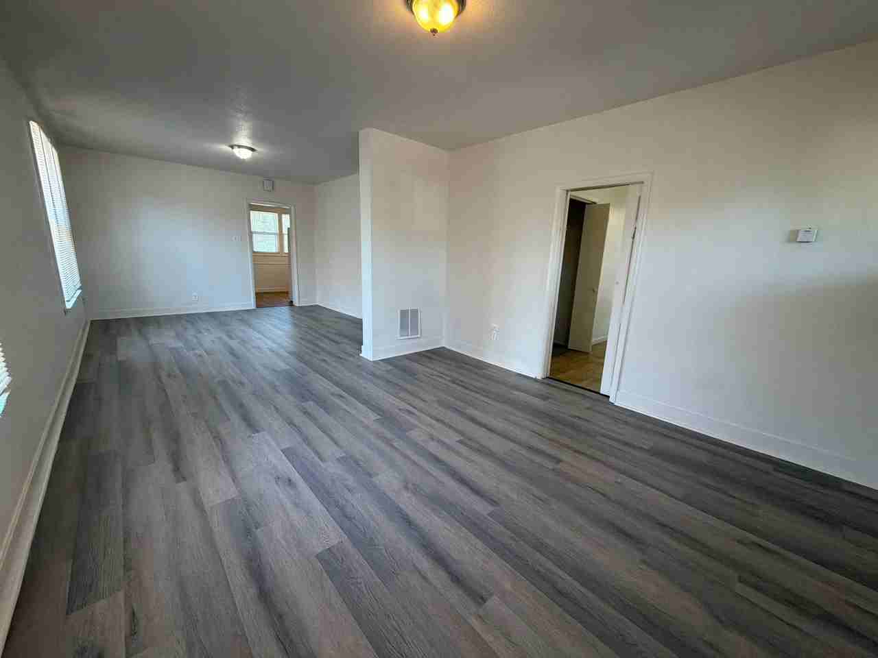 428 10th St - Photo 3 of 20