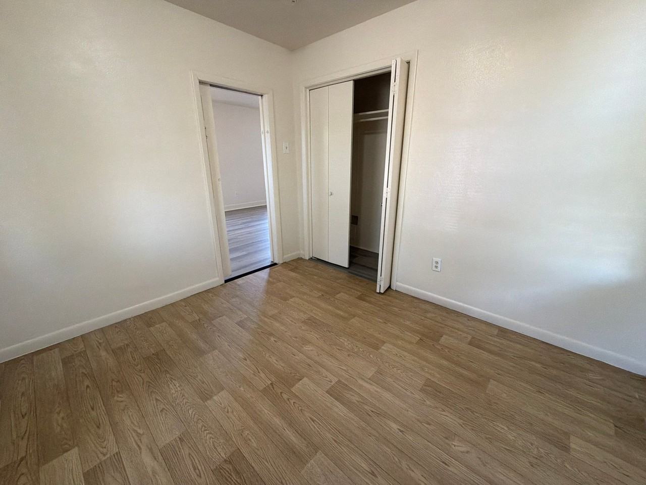 428 10th St - Photo 5 of 20