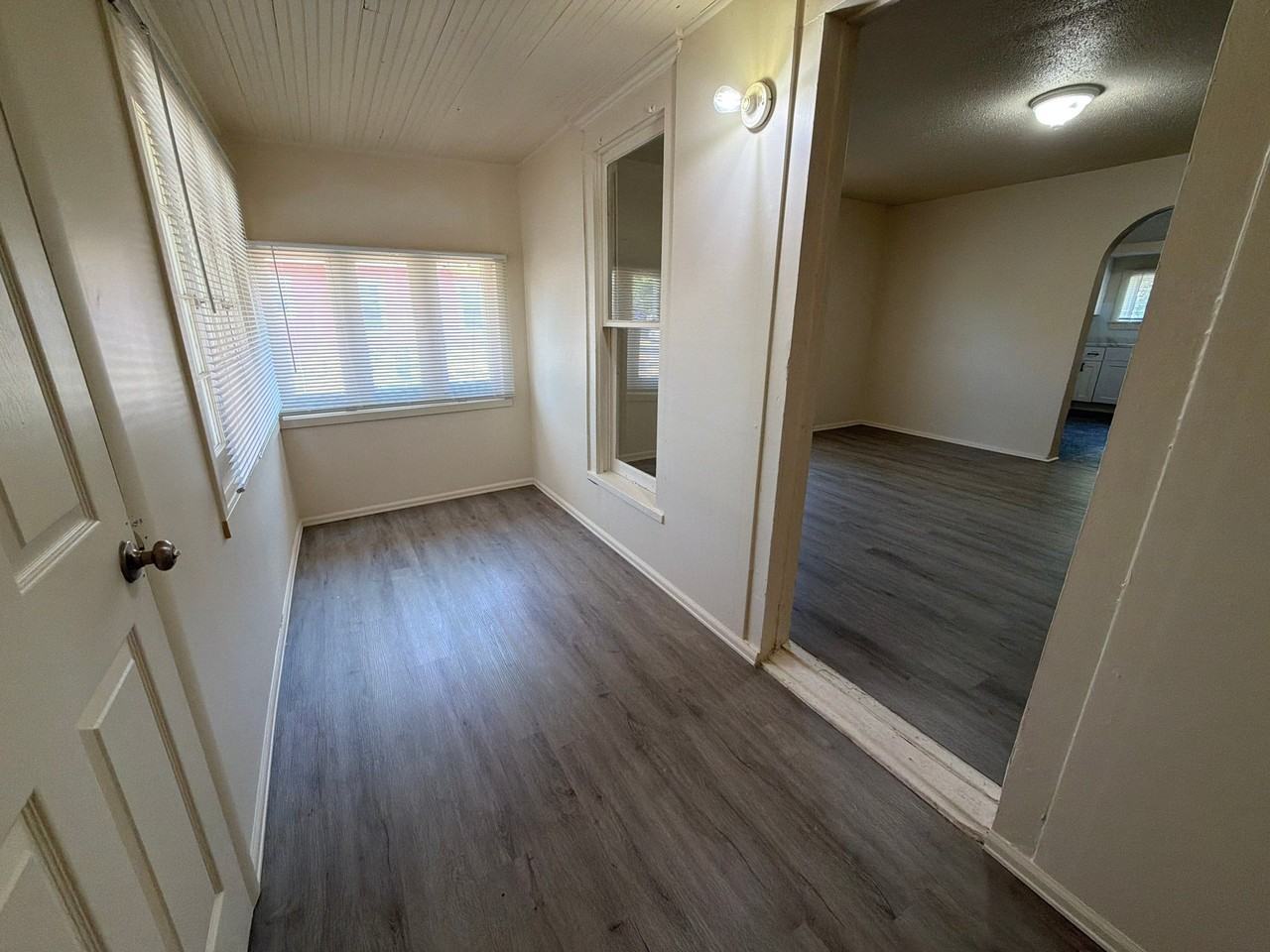 760 E 8th St - Photo 2 of 20