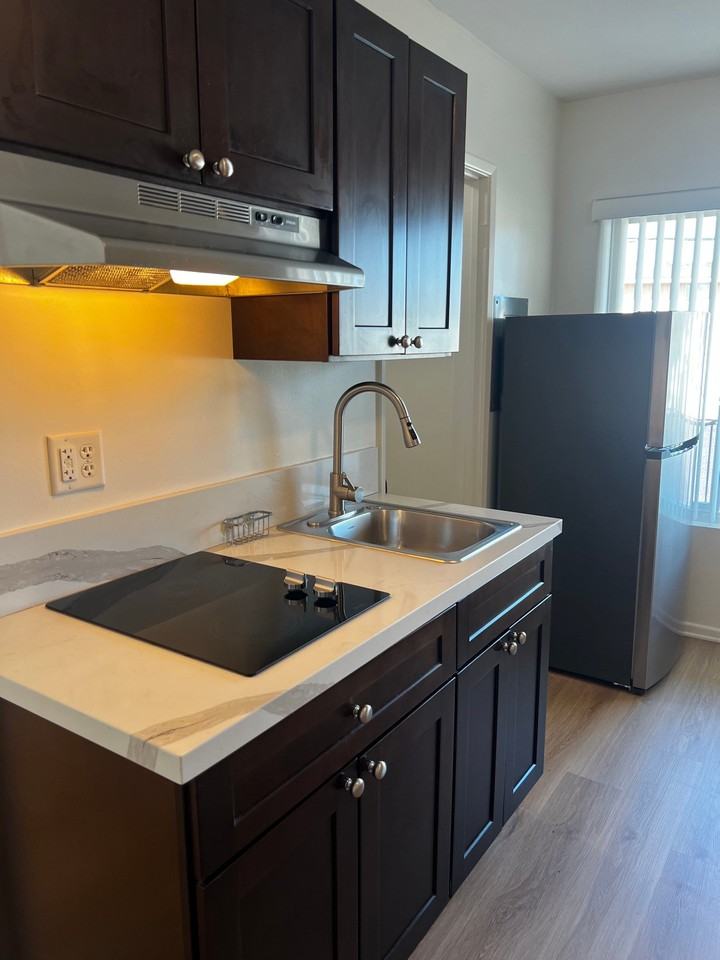 60A Brentwood Ave - Photo 3 of 12