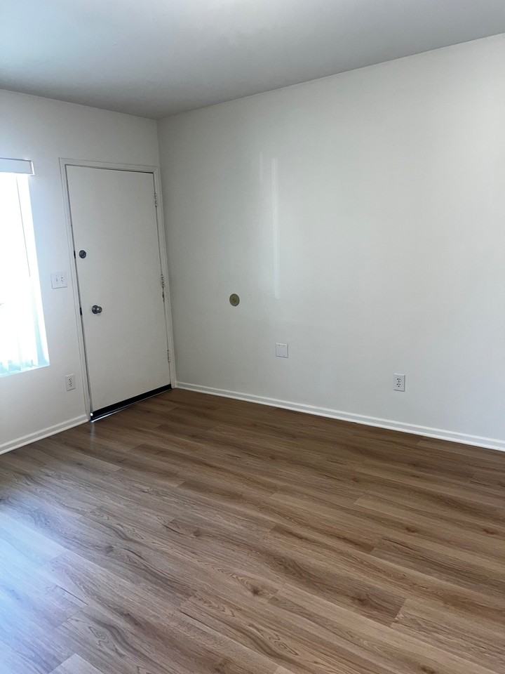 60A Brentwood Ave - Photo 4 of 12