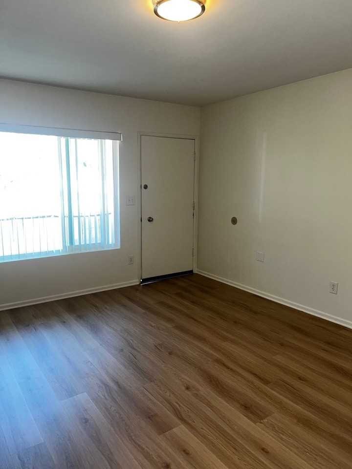 60A Brentwood Ave - Photo 6 of 12