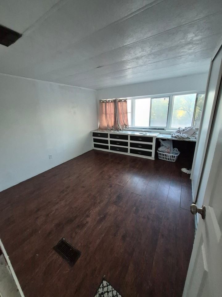 5422 N Royal Palm Dr #1 - Photo 7 of 10