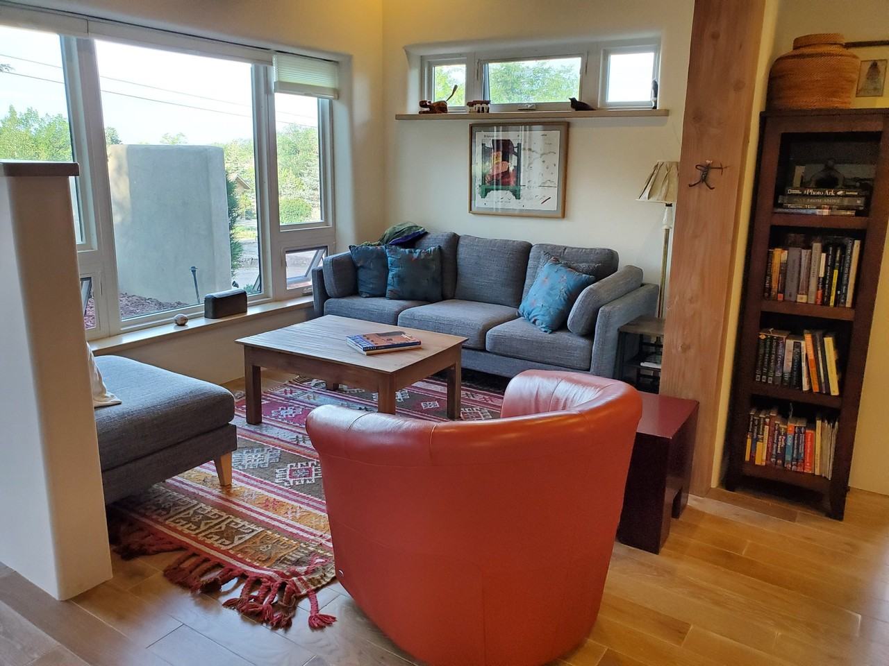 115 Valencia Rd - Photo 3 of 20