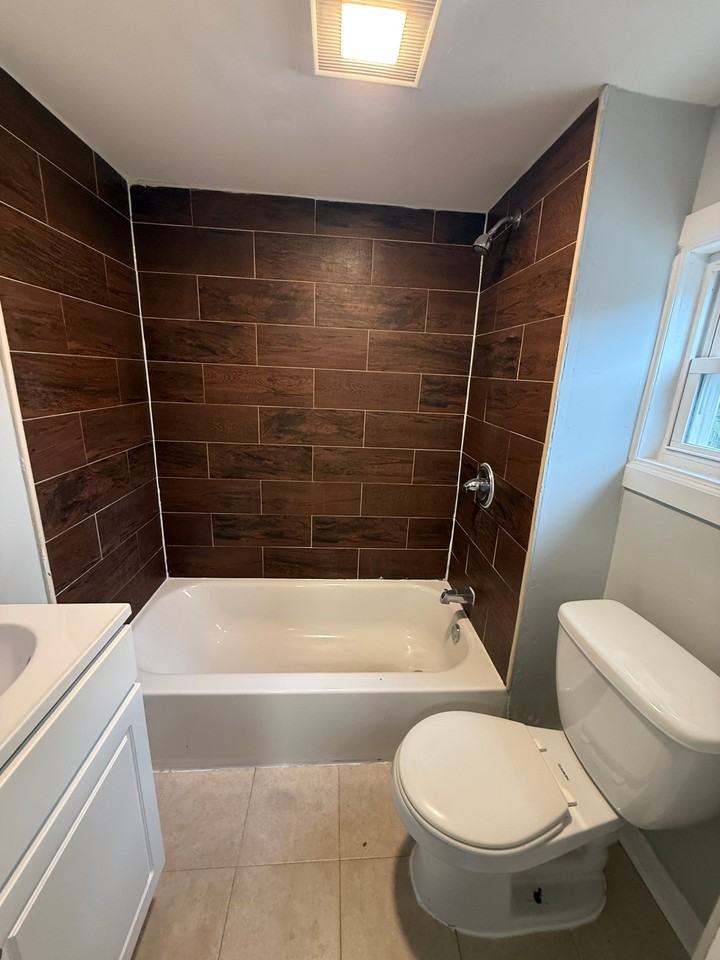 148 Clinton St #2 - Photo 2 of 10