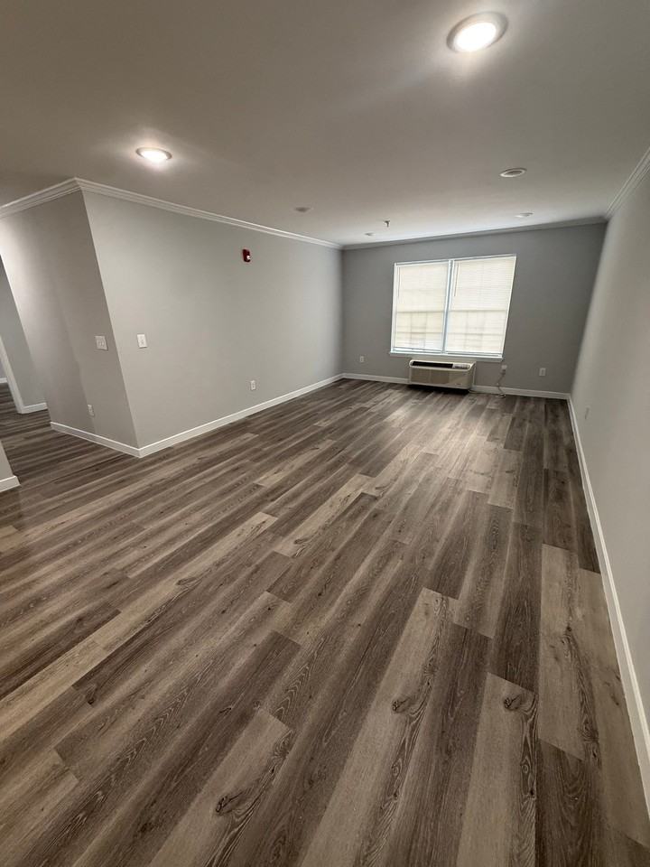 47 12th Ave #402 - Photo 3 of 12