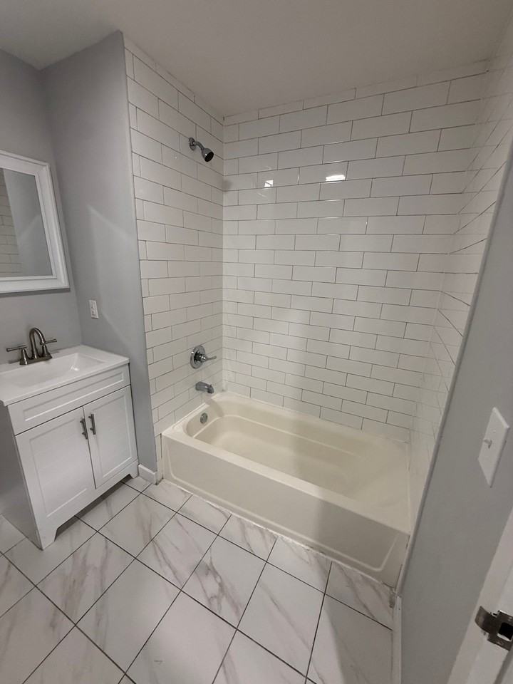 47 12th Ave #402 - Photo 6 of 12