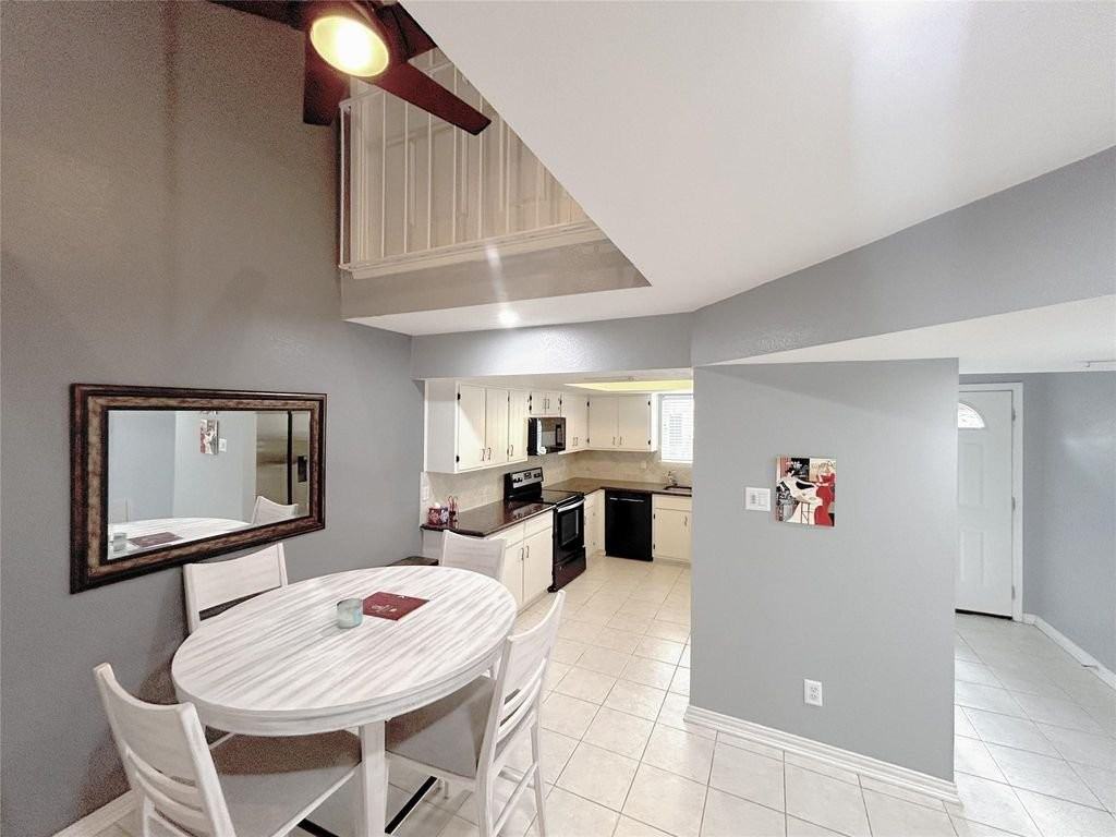 5005 Georgi Ln #204 - Photo 4 of 11