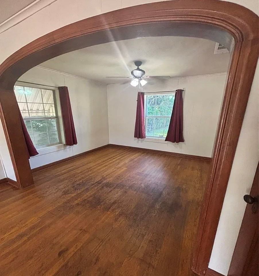 3624 Frazier Ave - Photo 4 of 12