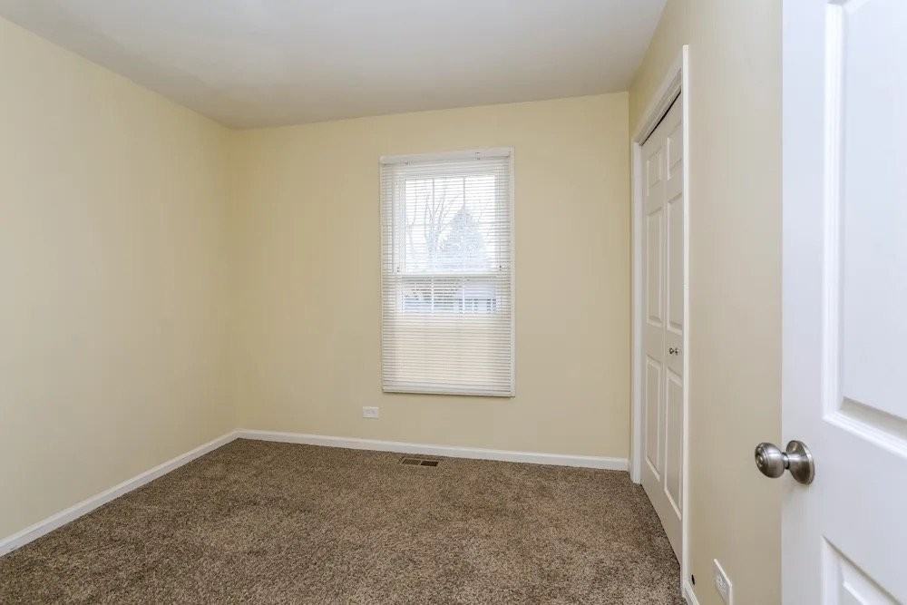 133 Mayfield Dr - Photo 6 of 9
