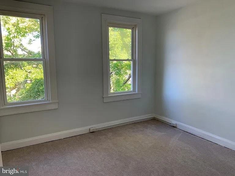 2809 Mayfield Ave - Photo 7 of 17