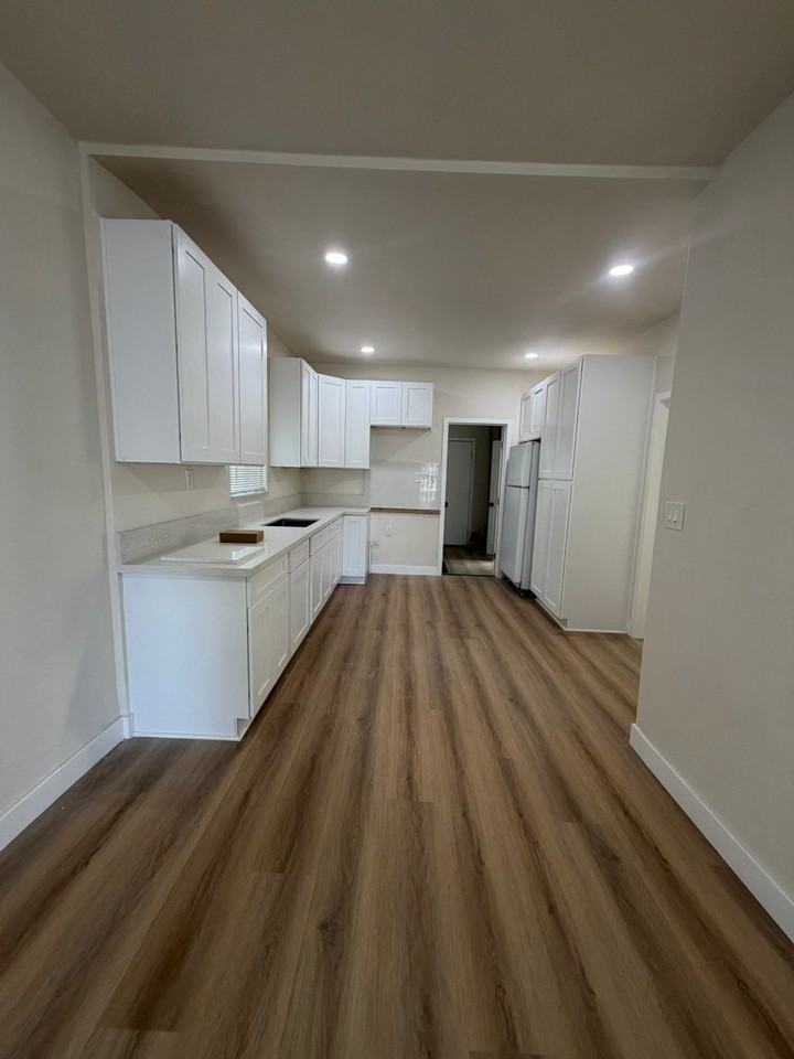 134 E M St - Photo 2 of 3