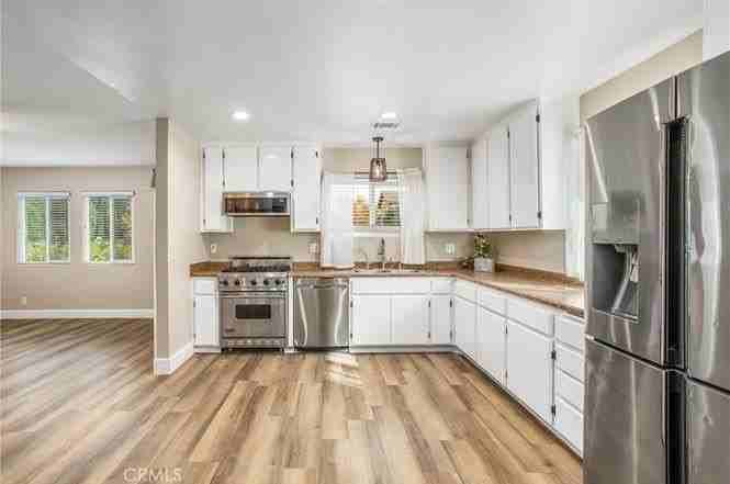 24705 1st Ave - Photo 3 of 21