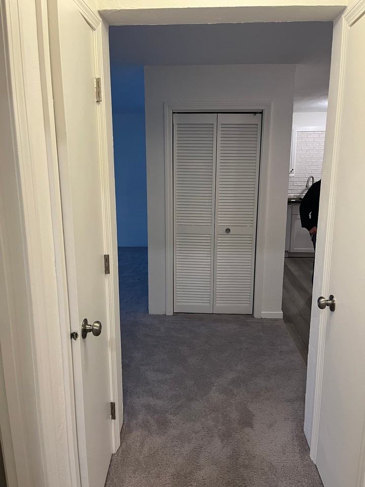 48 Gibbs St - Photo 5 of 13