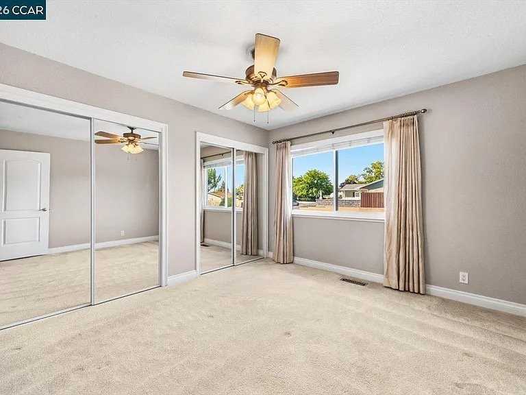 4605 Wilson Ln - Photo 6 of 20