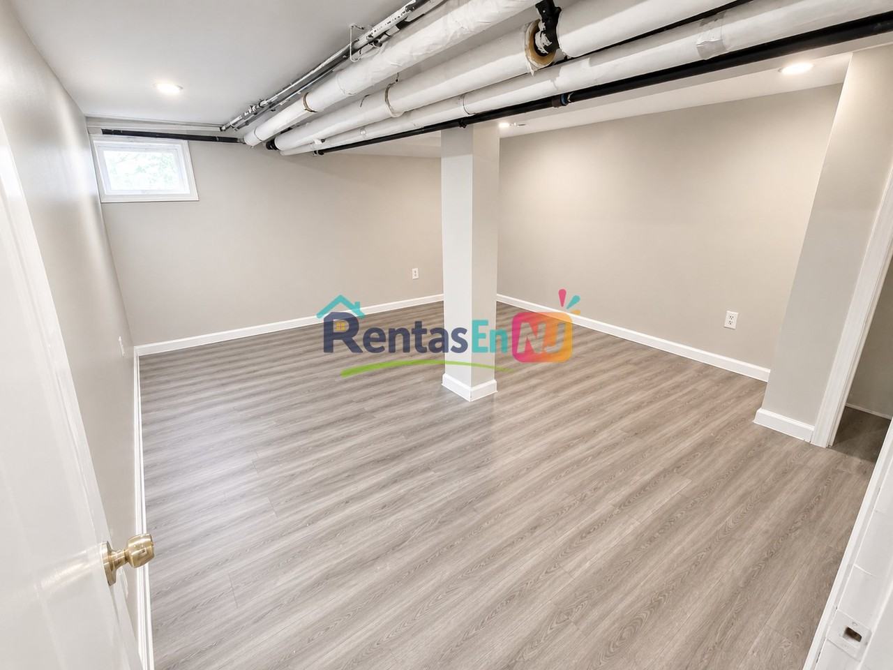 93 W Allen St #B - Photo 6 of 8