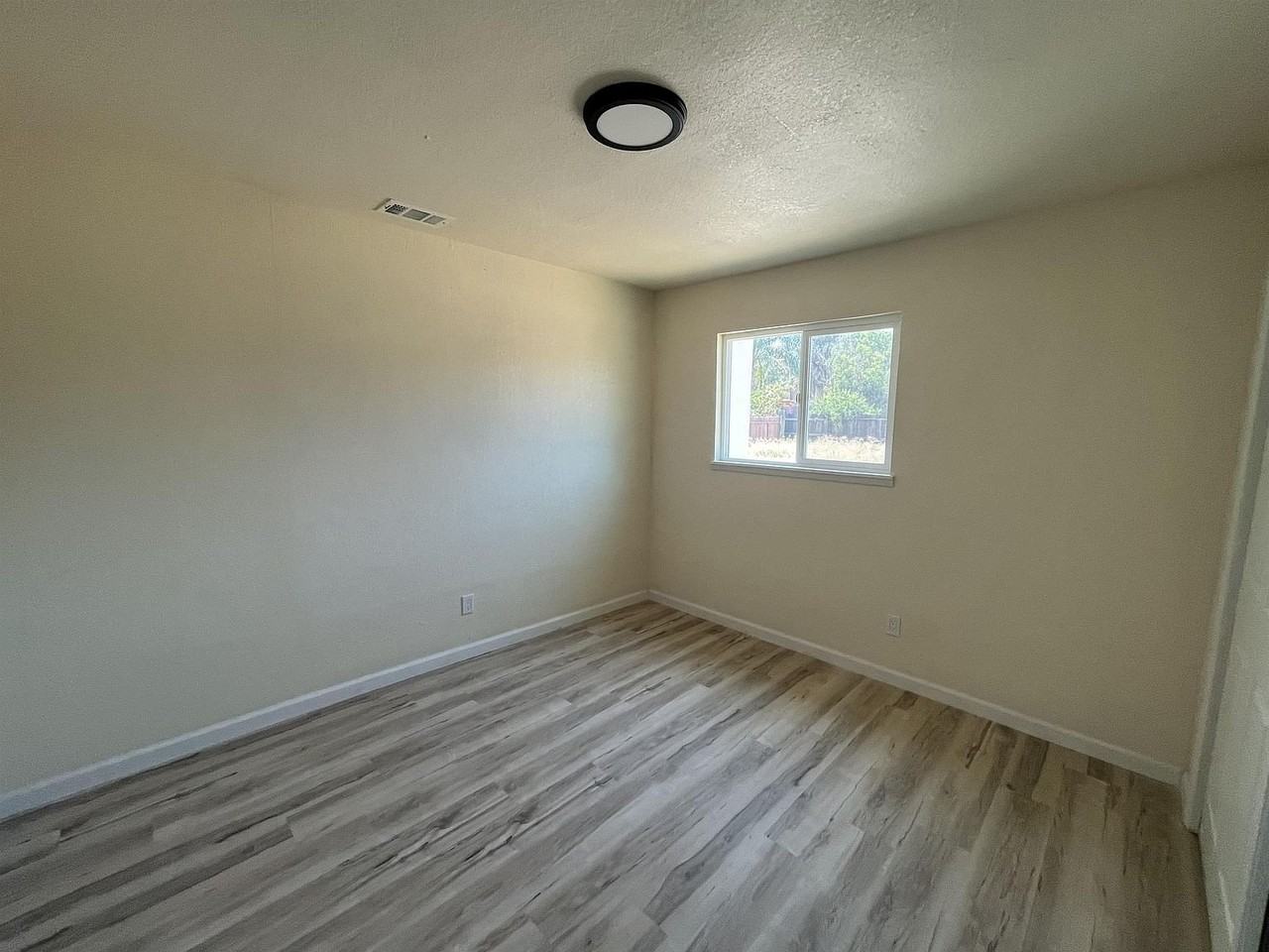 3021 Farris Ave - Photo 6 of 12