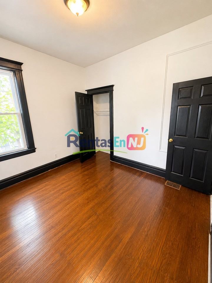 43 Treacy Ave #1 - Photo 2 of 8