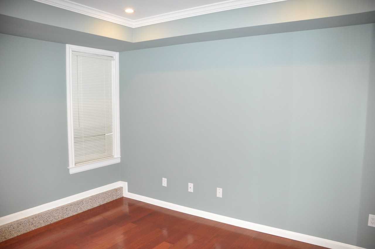 54 Sycamore St - Photo 3 of 8