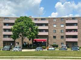 featured image of 1460 Fairlane Dr #225