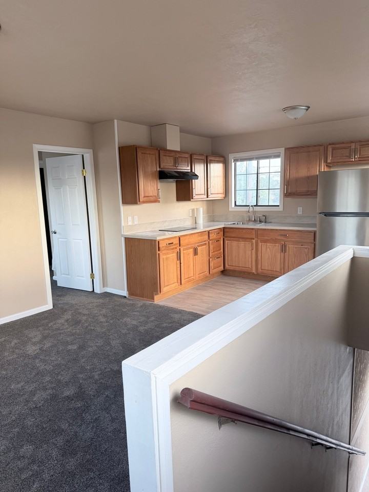 9340 Wampler St - Photo 2 of 17