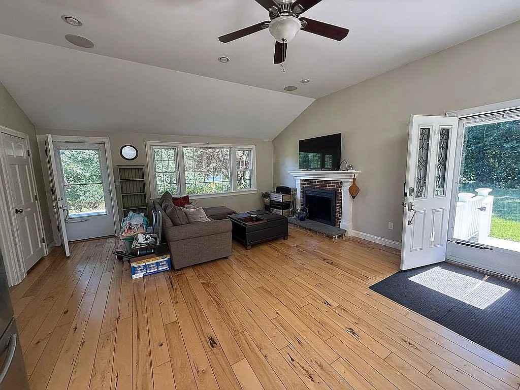 202 Oregon Rd - Photo 3 of 7
