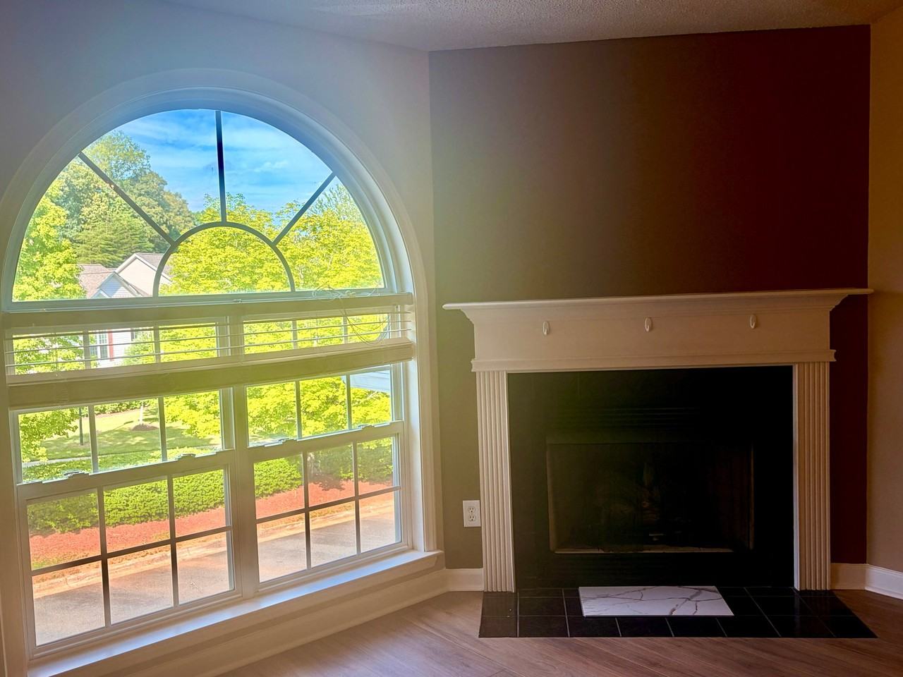 631 Mill Pond Ct - Photo 3 of 17