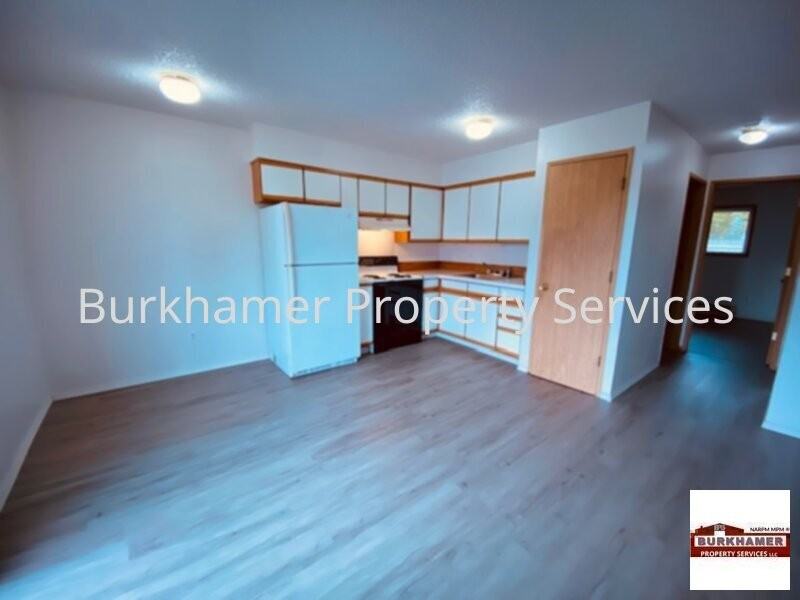 408 N 14th St #1 - Photo 5 of 12