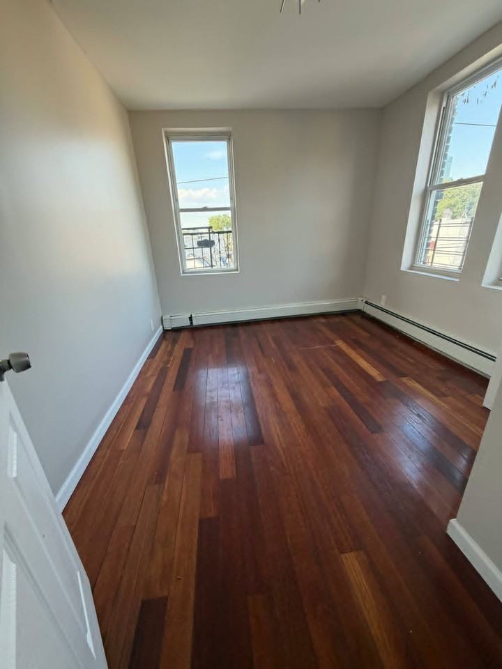 171 Delaware Ave #11 - Photo 4 of 8