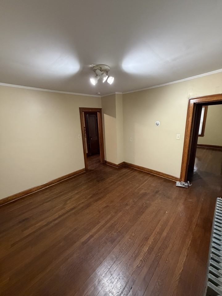 23 Harbison Ave #1 - Photo 3 of 10