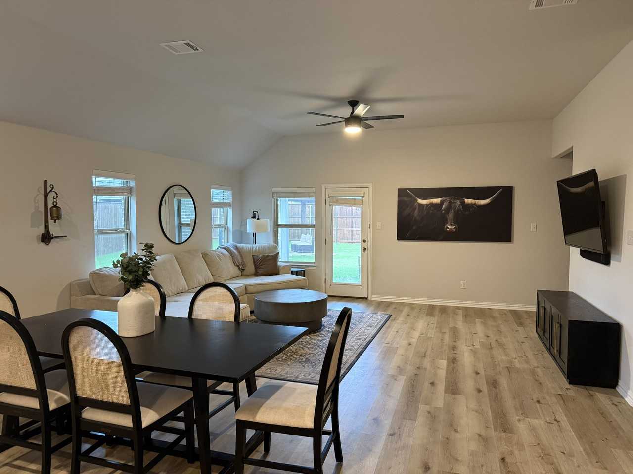1072 Tara Ct #NA - Photo 6 of 34