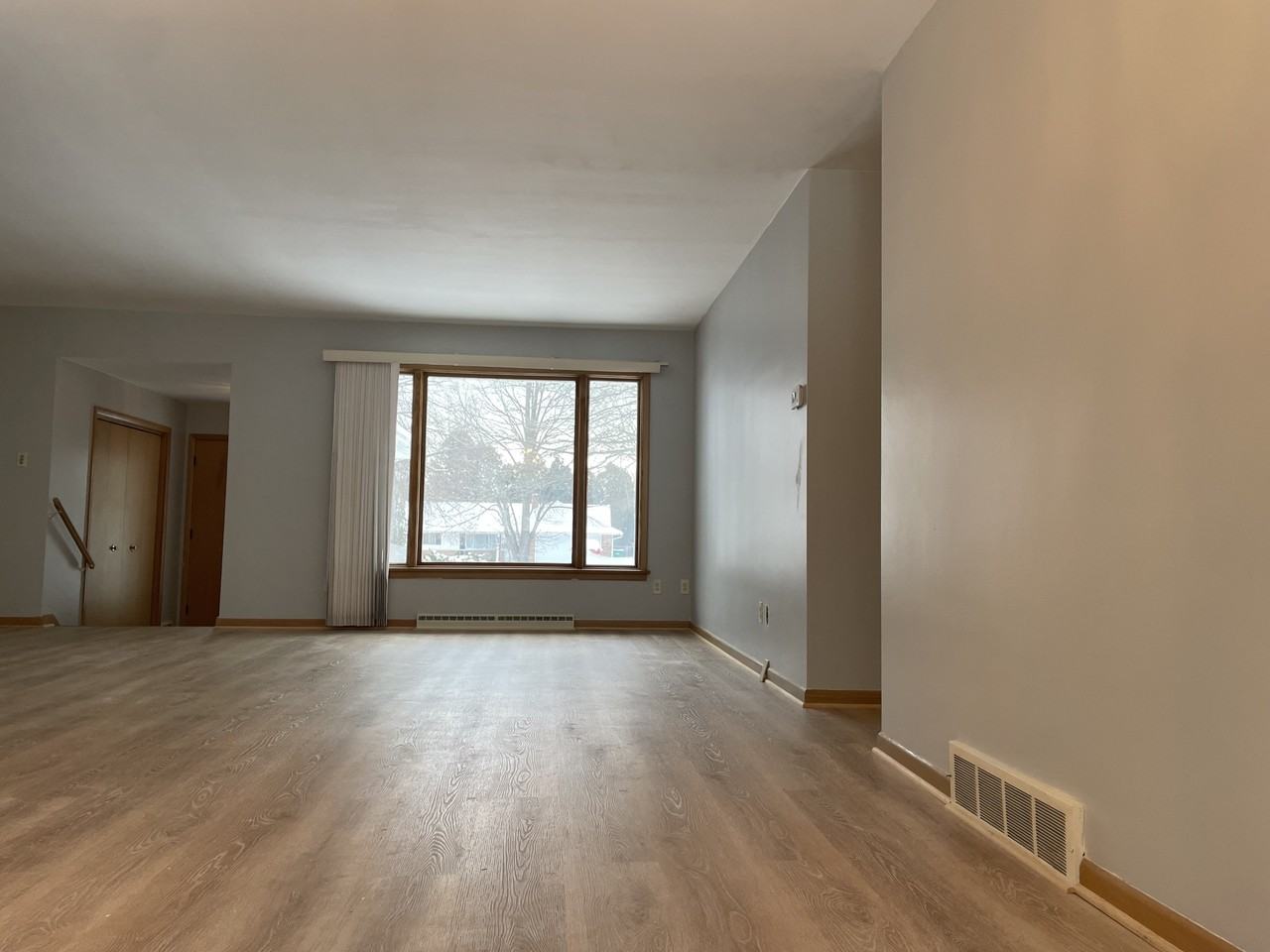 748 Radford Dr #NA - Photo 3 of 12