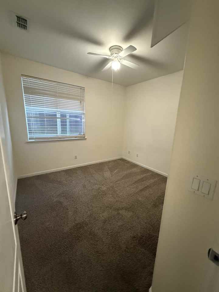 1661 Columbus Rd #NA - Photo 7 of 21
