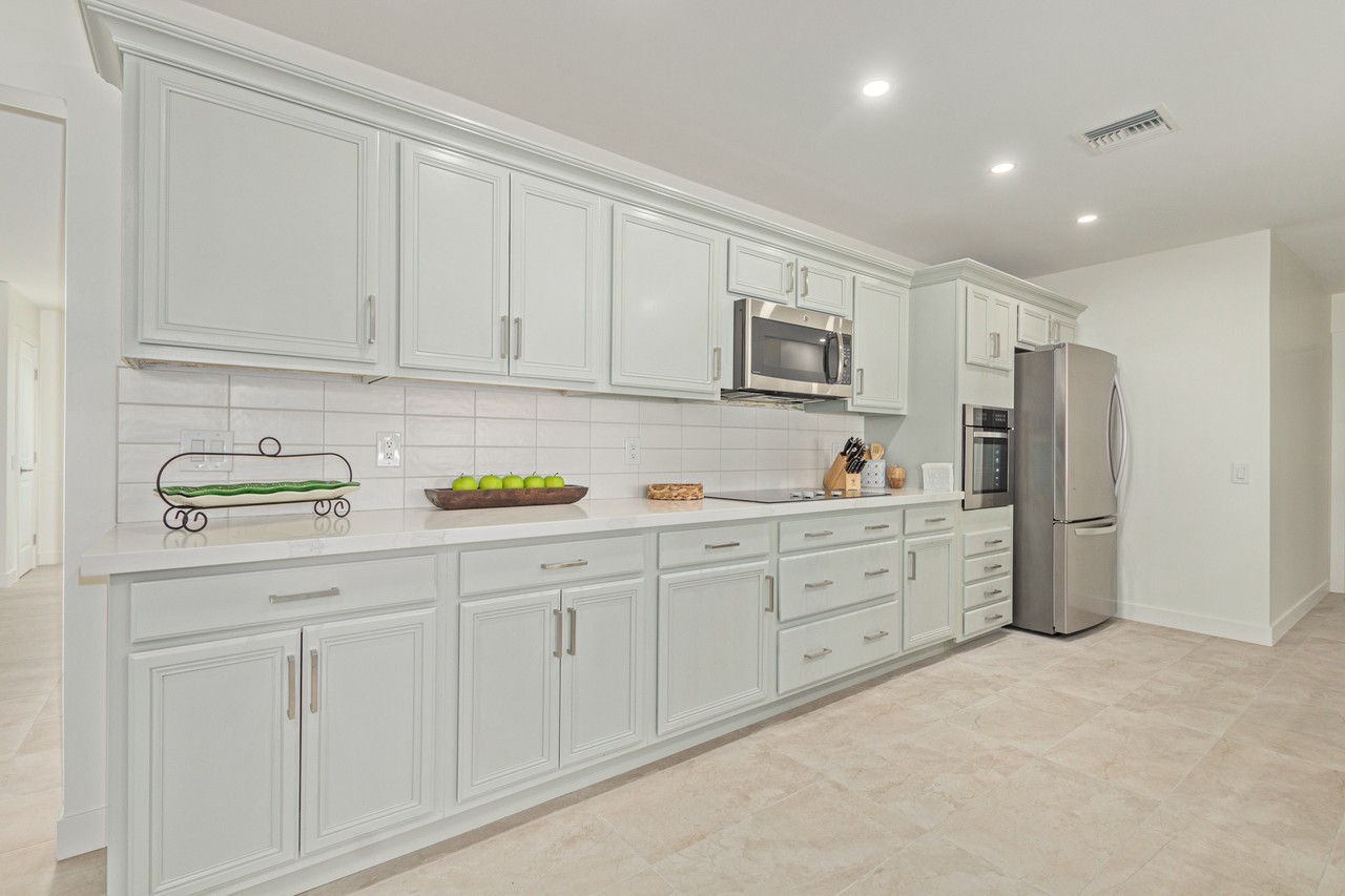 9830 W Evergreen Dr #NA - Photo 3 of 25