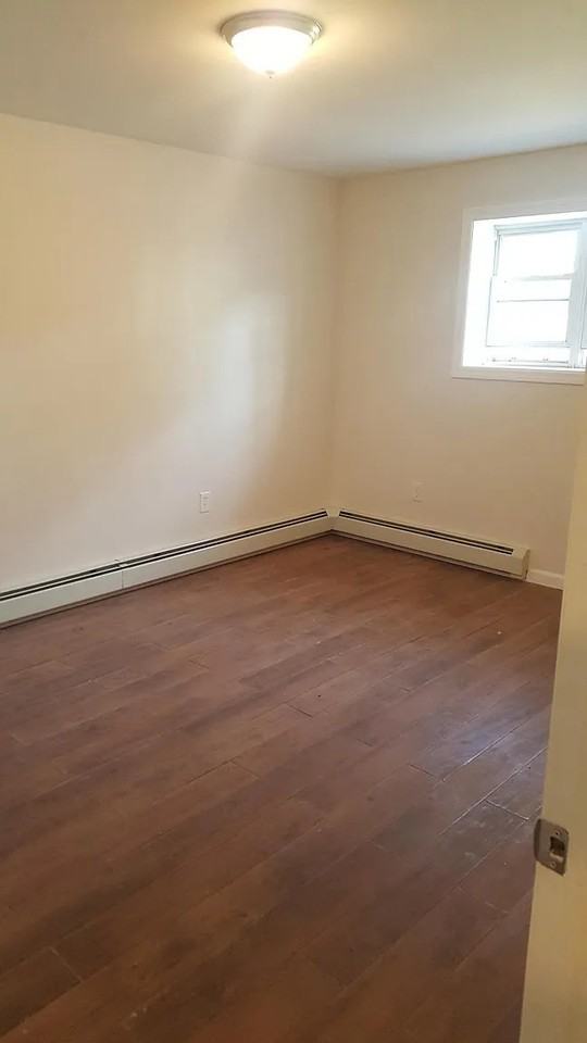 161 W Kingsbridge Rd #GL - Photo 4 of 7