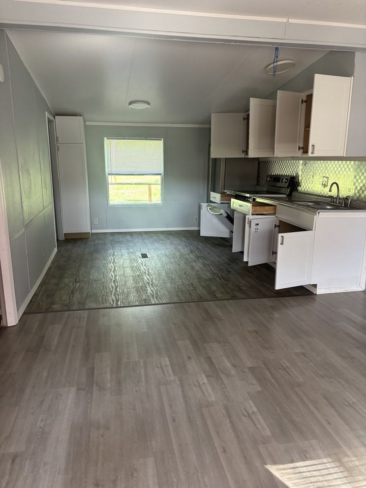 608 Broadway St #NA - Photo 6 of 13