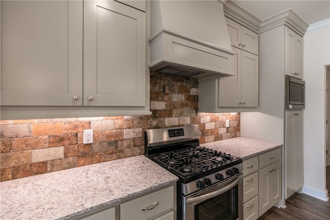411 Linda Ln - Photo 7 of 30
