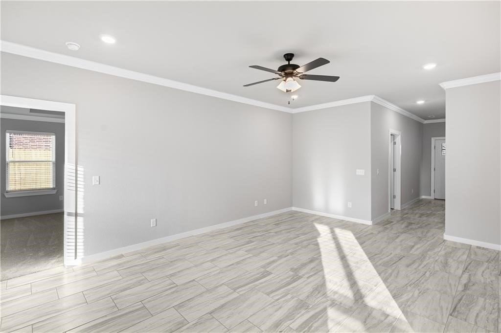410 Peach Ave - Photo 6 of 34