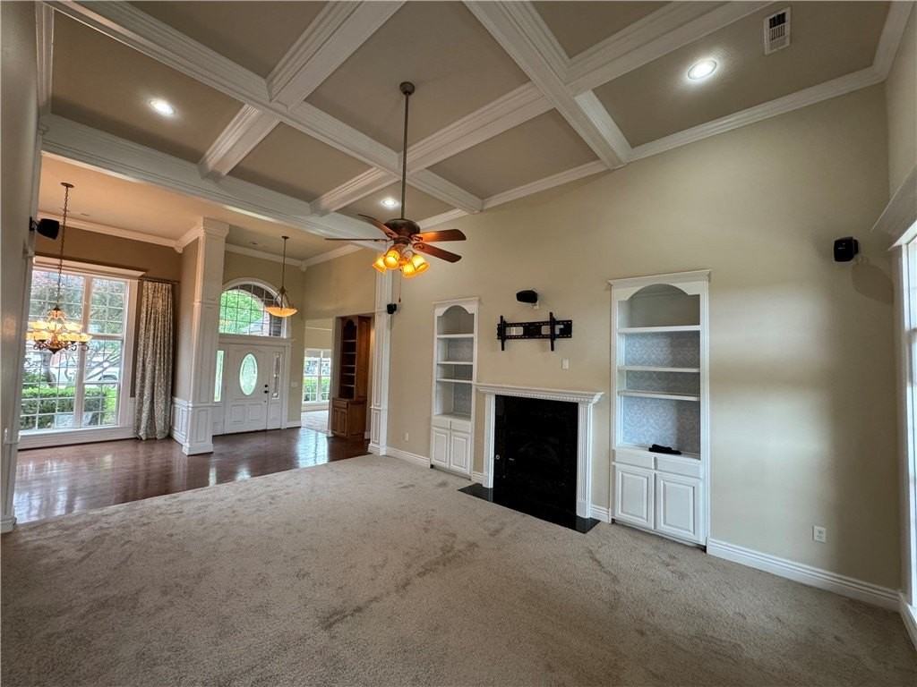 407 Lyndal Ln - Photo 2 of 41