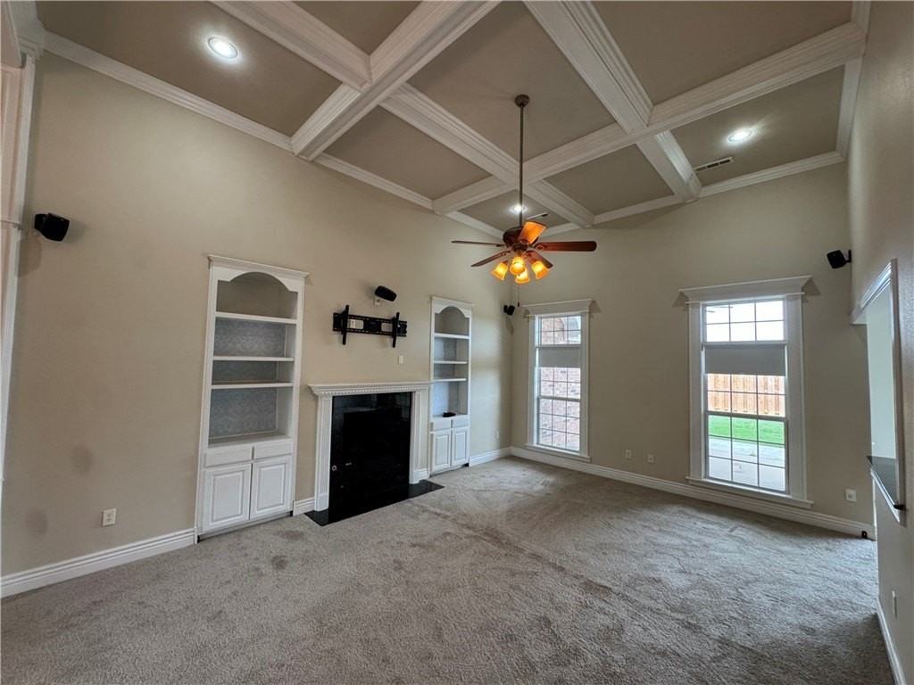 407 Lyndal Ln - Photo 3 of 41