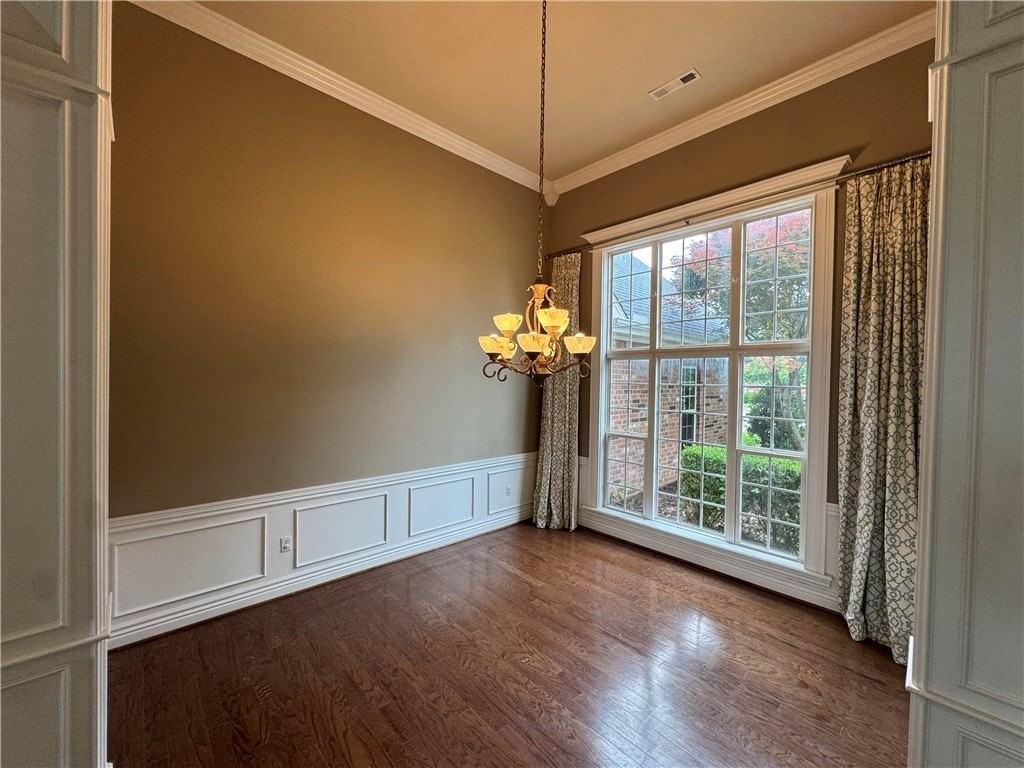 407 Lyndal Ln - Photo 4 of 41