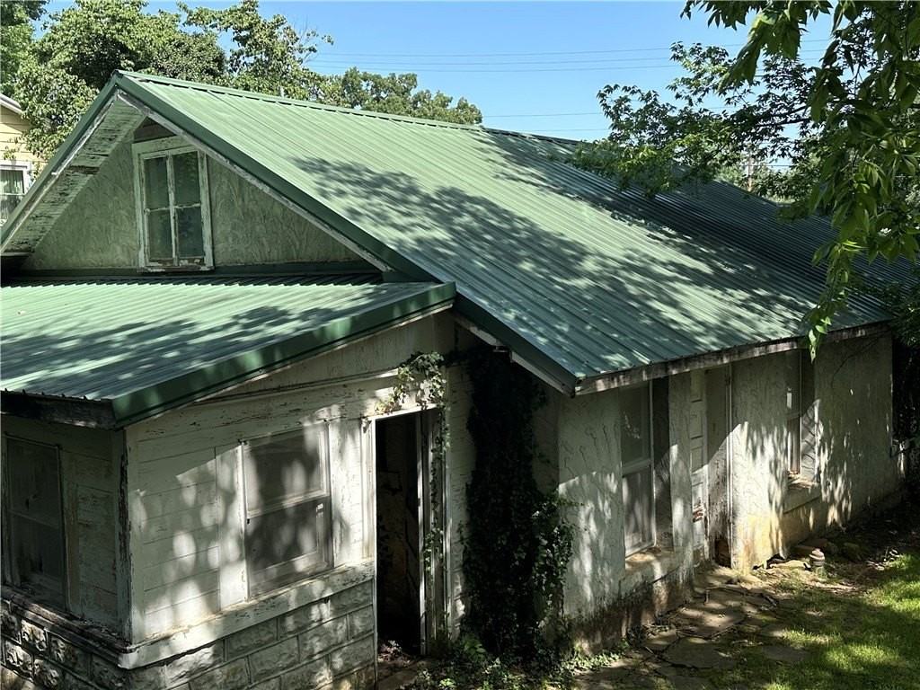 614 W Central Ave - Photo 4 of 4