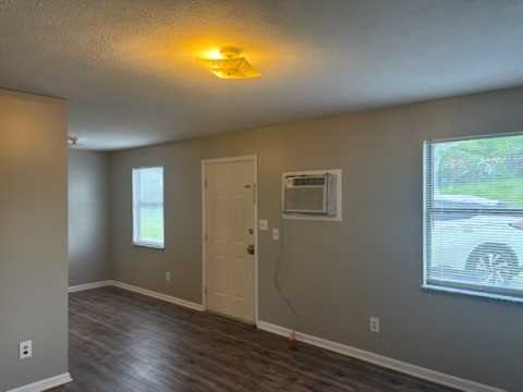 486 Britton Ave #3 - Photo 3 of 11