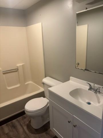 486 Britton Ave #3 - Photo 7 of 11