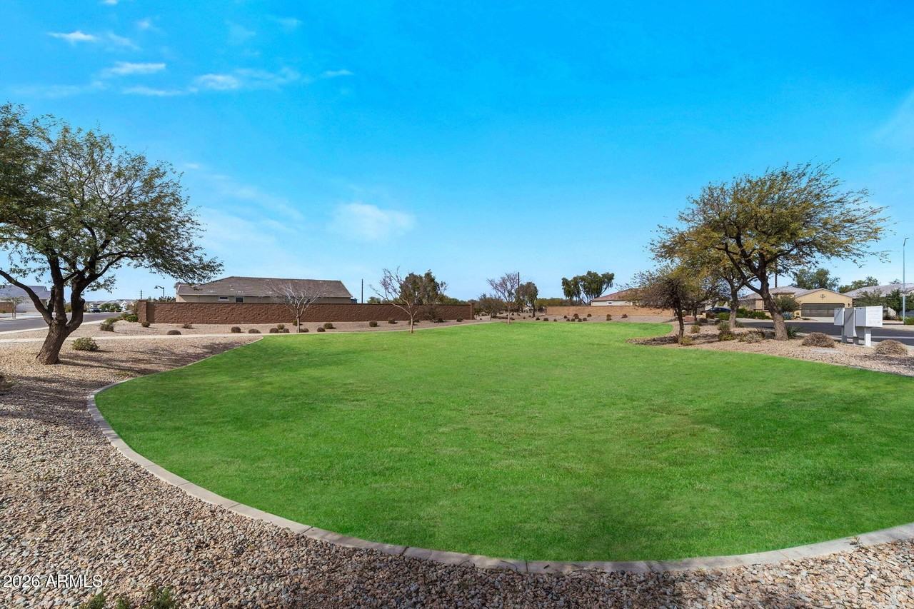 17878 N Pietra Rd - Photo 3 of 28