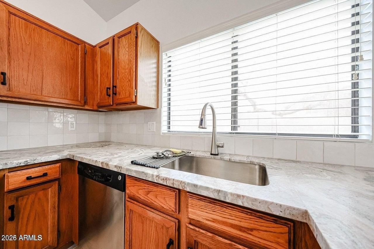 9429 E Camino Del Santo - Photo 7 of 24
